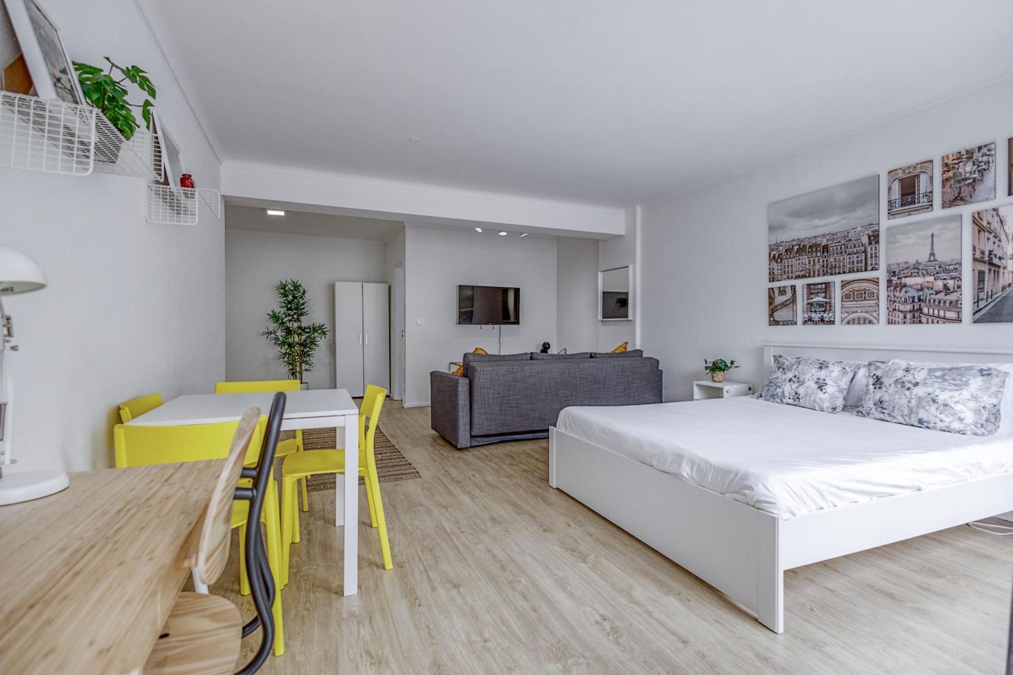 Travel & Live Alegria Apartments OOporto Esterno foto